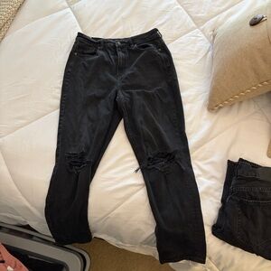 Black Distressed Jeans